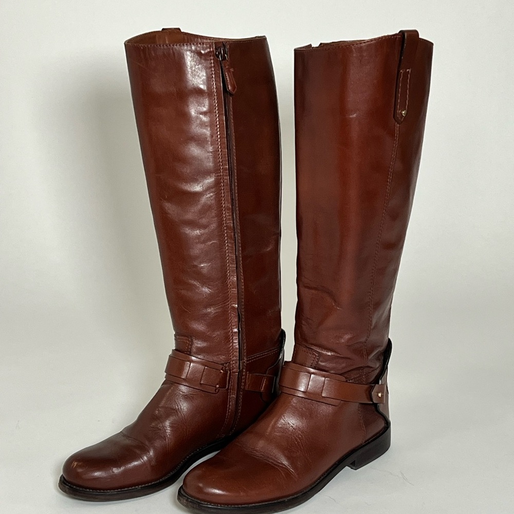Beautiful Tory Burch boots